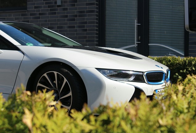 BMW i8