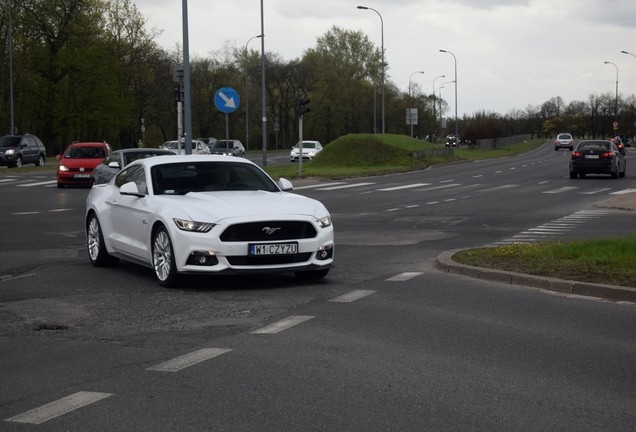 Ford Mustang GT 2015