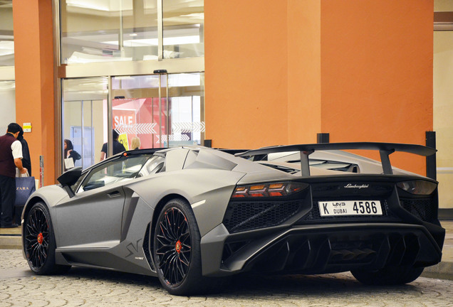 Lamborghini Aventador LP750-4 SuperVeloce Roadster