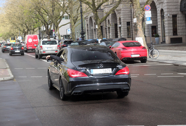 Mercedes-Benz CLA 45 AMG C117