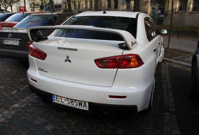 Mitsubishi Lancer Evolution X