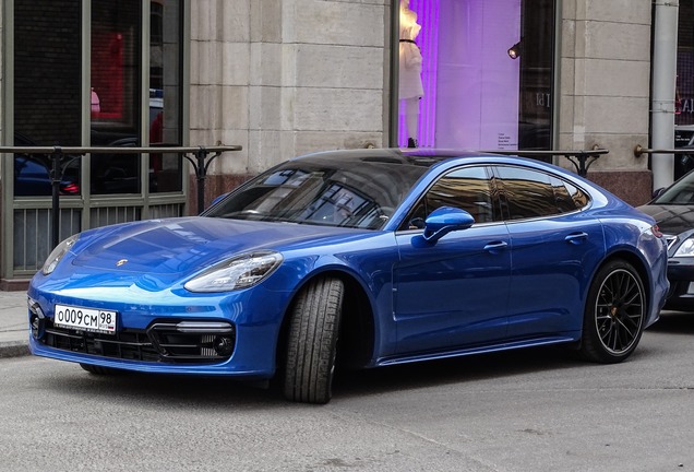 Porsche 971 Panamera Turbo