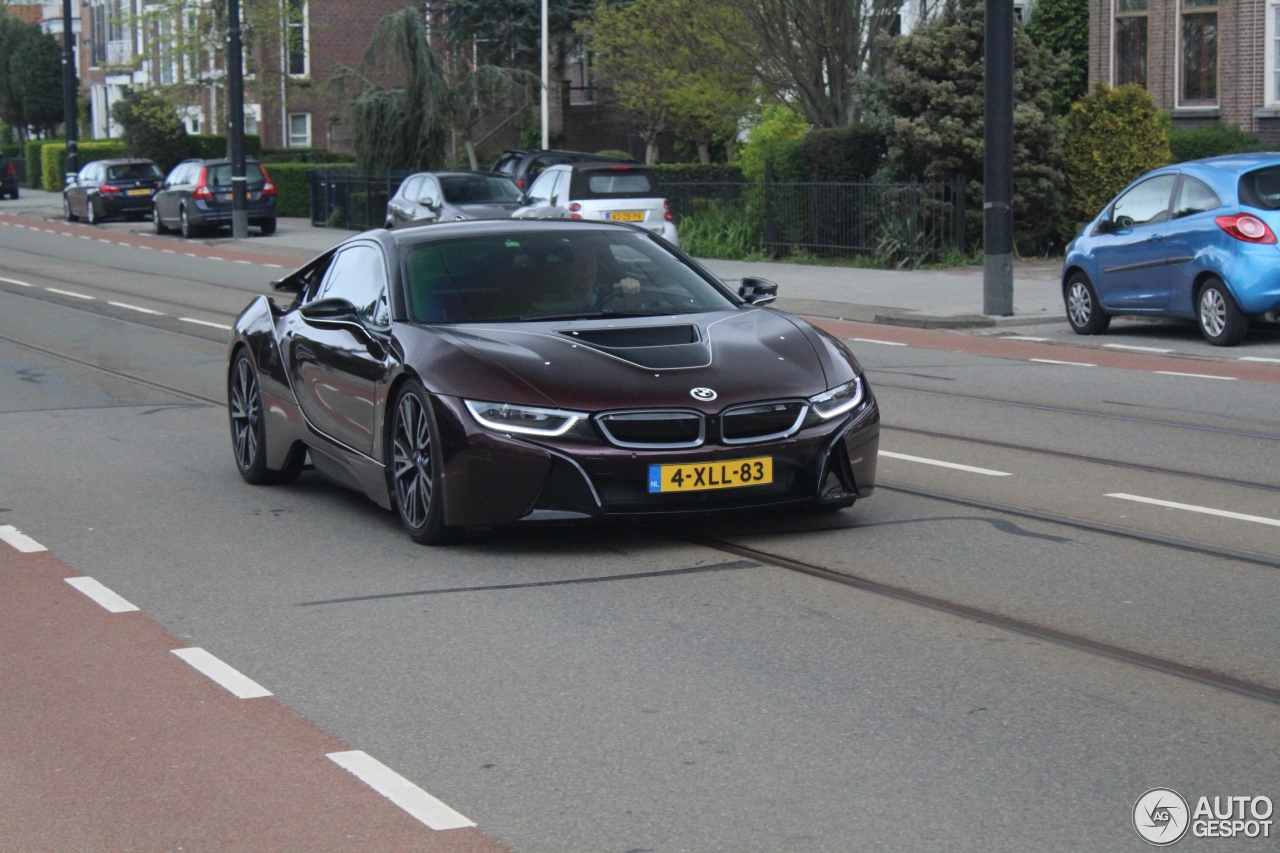 BMW i8