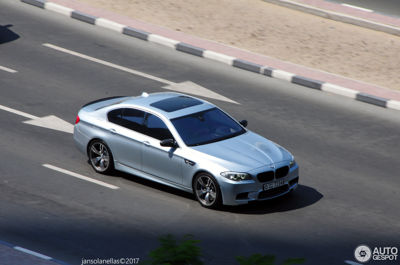 BMW M5 F10 2011