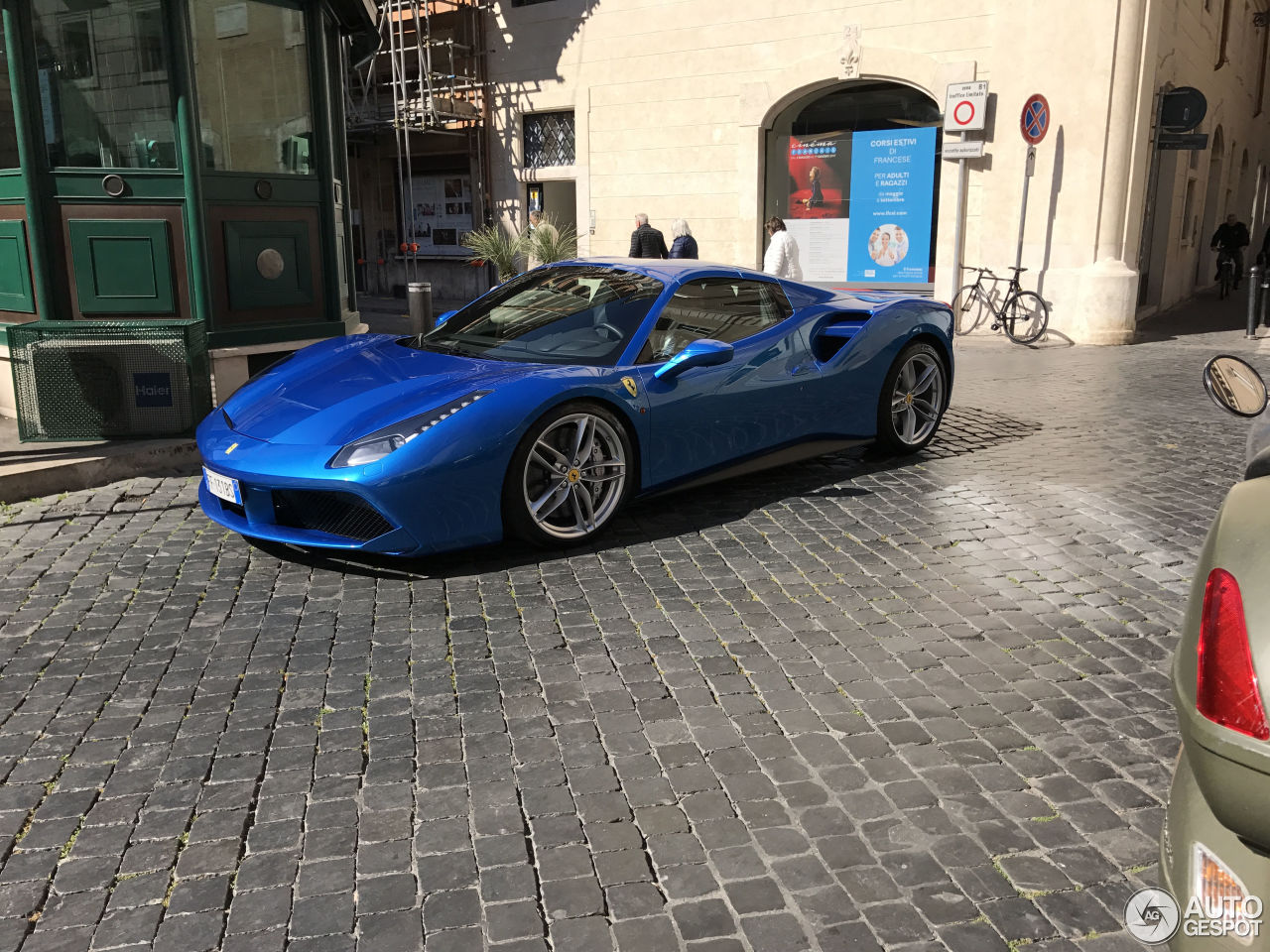 Ferrari 488 Spider