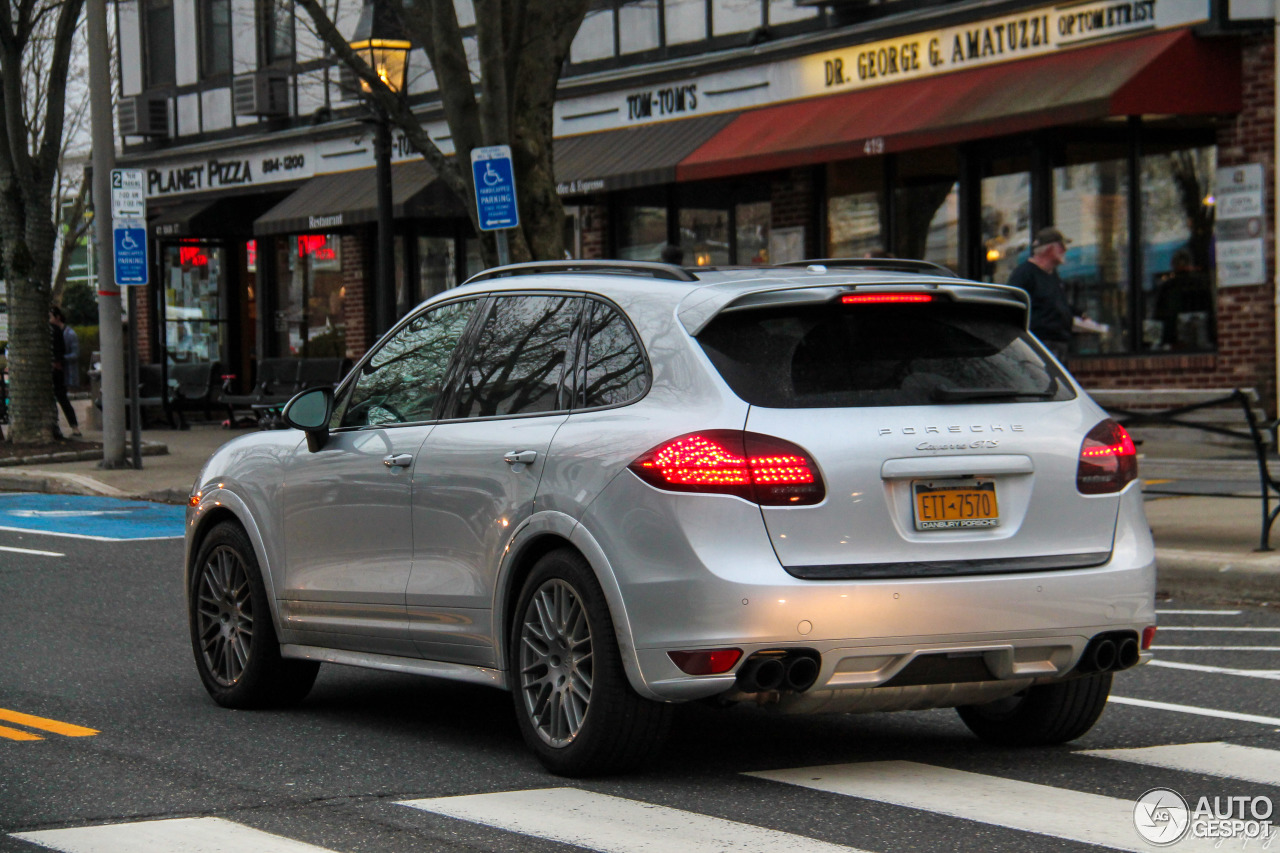 Porsche 958 Cayenne GTS