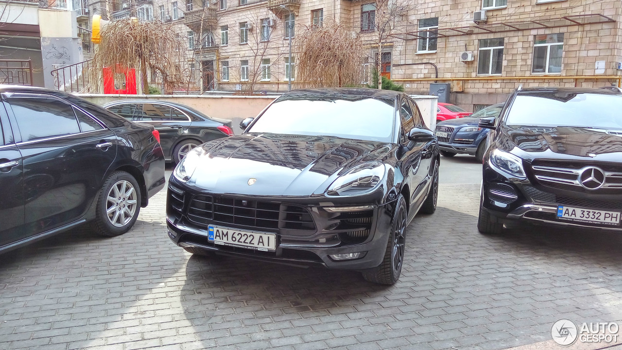 Porsche 95B Macan GTS