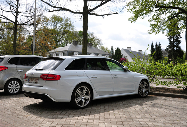 Audi RS4 Avant B8