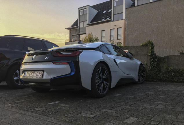 BMW i8