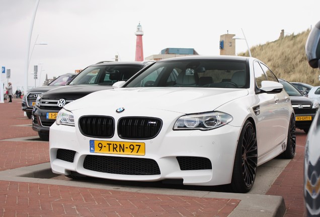 BMW M5 F10 2011