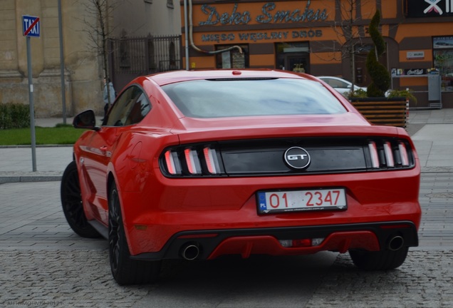 Ford Mustang GT 2015