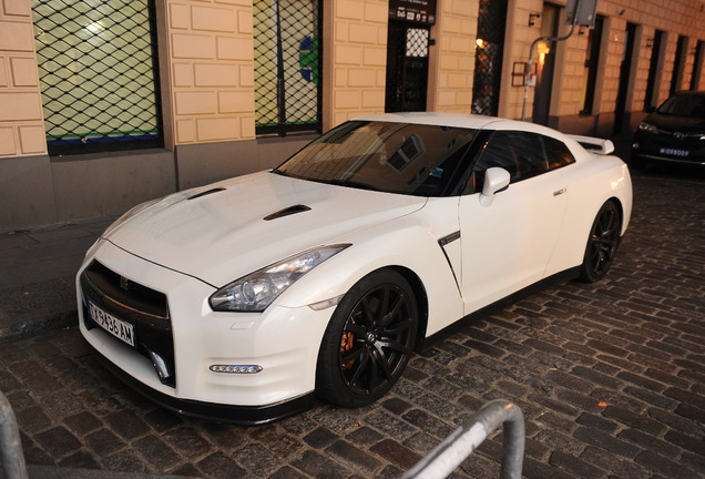 Nissan GT-R 2013