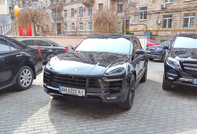 Porsche 95B Macan GTS