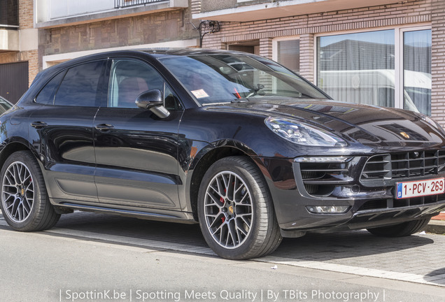 Porsche 95B Macan GTS