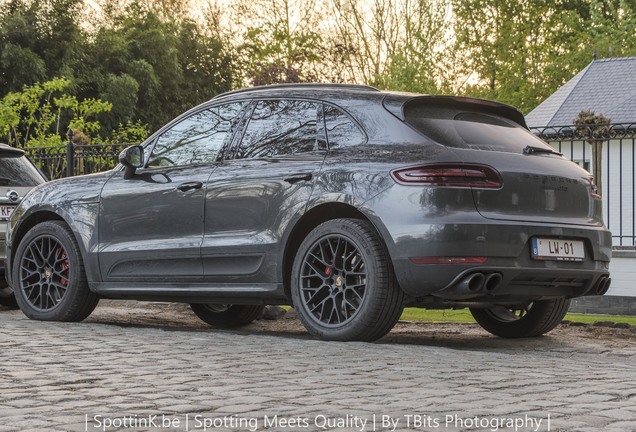 Porsche 95B Macan GTS