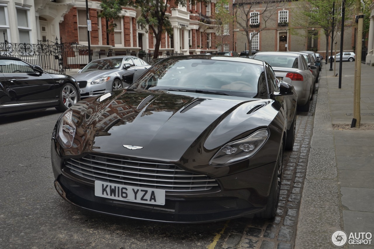 Aston Martin DB11