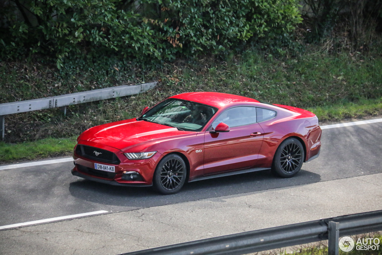 Ford Mustang GT 2015