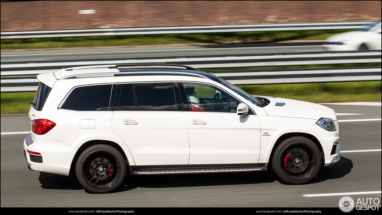 Mercedes-Benz GL 63 AMG X166