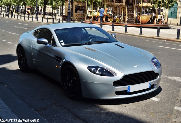 Aston Martin V8 Vantage