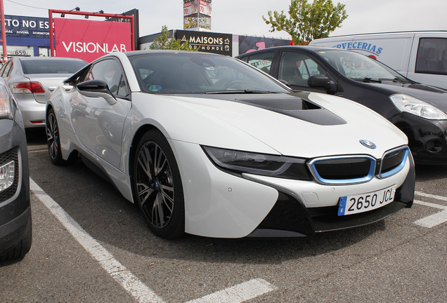 BMW i8