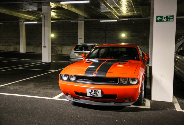 Dodge Challenger SRT-8
