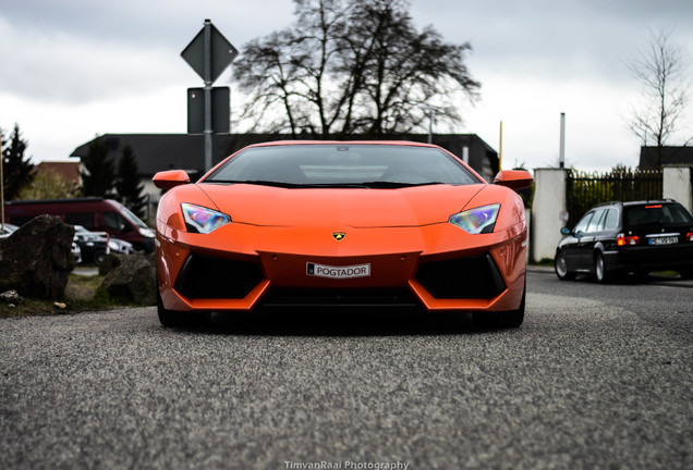 Lamborghini Aventador LP700-4