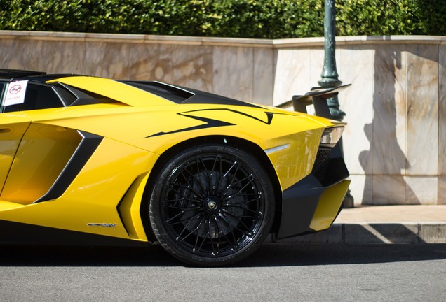 Lamborghini Aventador LP750-4 SuperVeloce Roadster