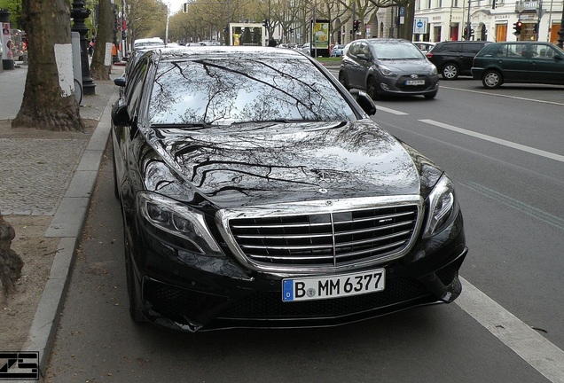 Mercedes-Benz S 63 AMG V222