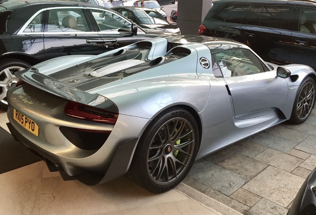 Porsche 918 Spyder Weissach Package