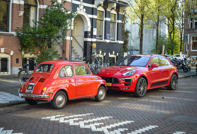 Porsche 95B Macan GTS