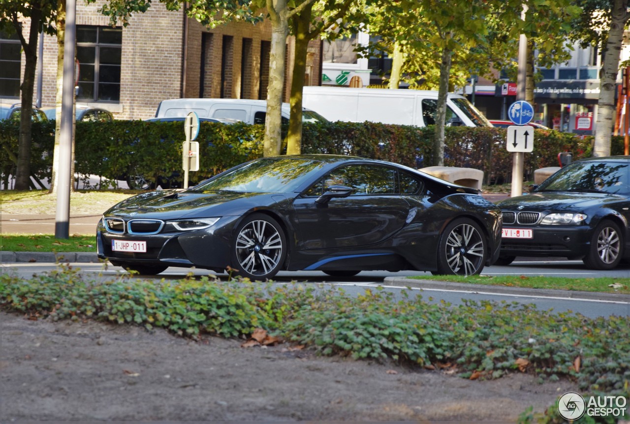 BMW i8