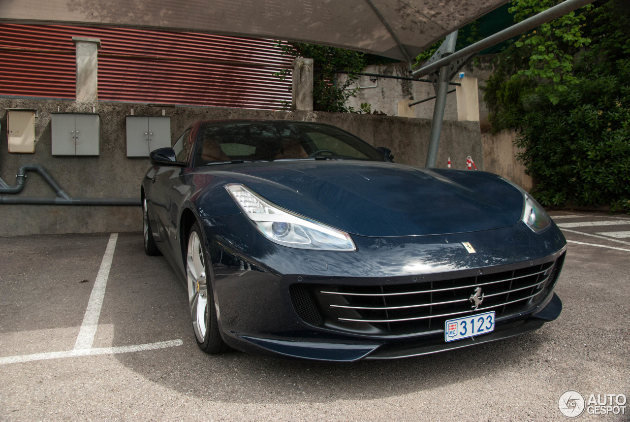 Ferrari GTC4Lusso