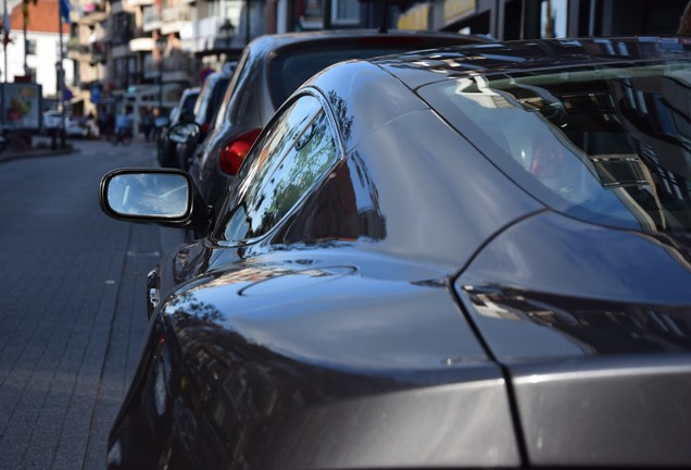 Aston Martin DB9