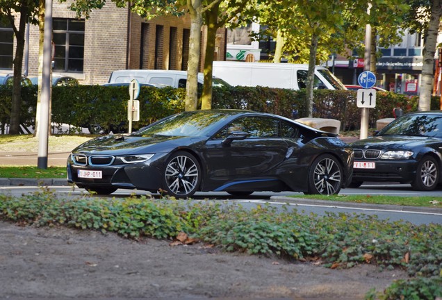 BMW i8