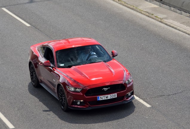 Ford Mustang GT 2015