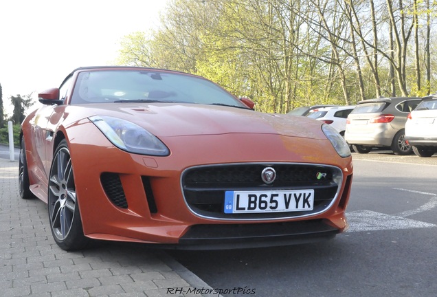 Jaguar F-TYPE R AWD Convertible