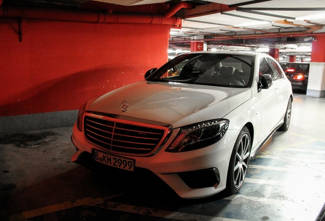 Mercedes-Benz S 63 AMG V222