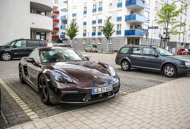 Porsche 718 Cayman S