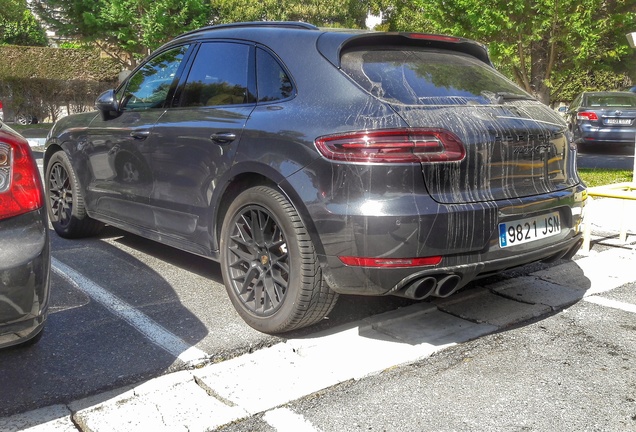 Porsche 95B Macan GTS