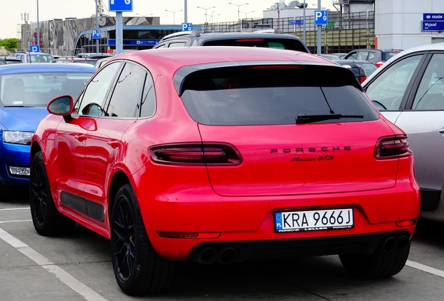 Porsche 95B Macan GTS