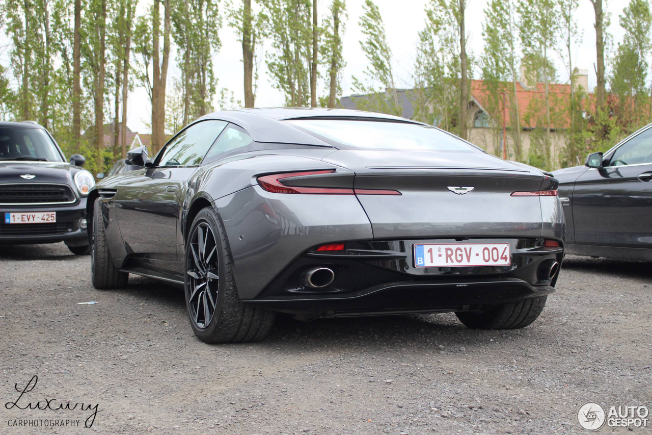 Aston Martin DB11