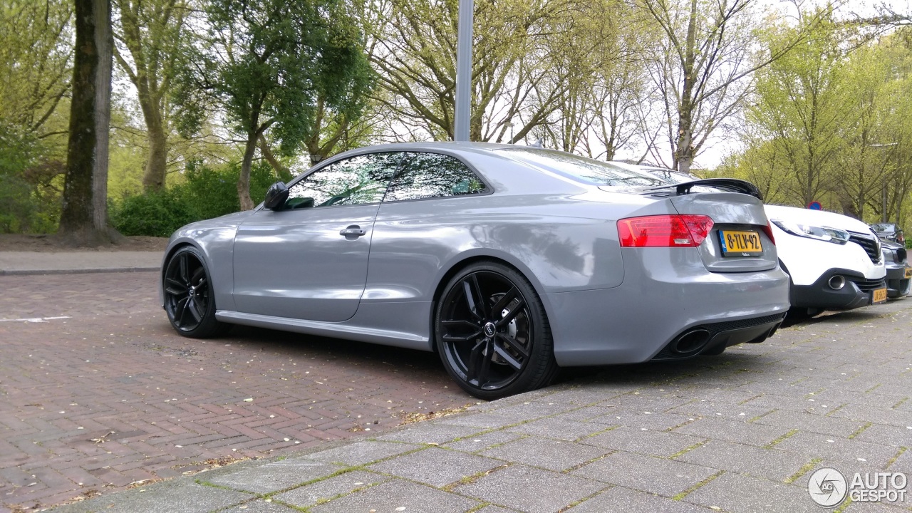 Audi RS5 B8 2012