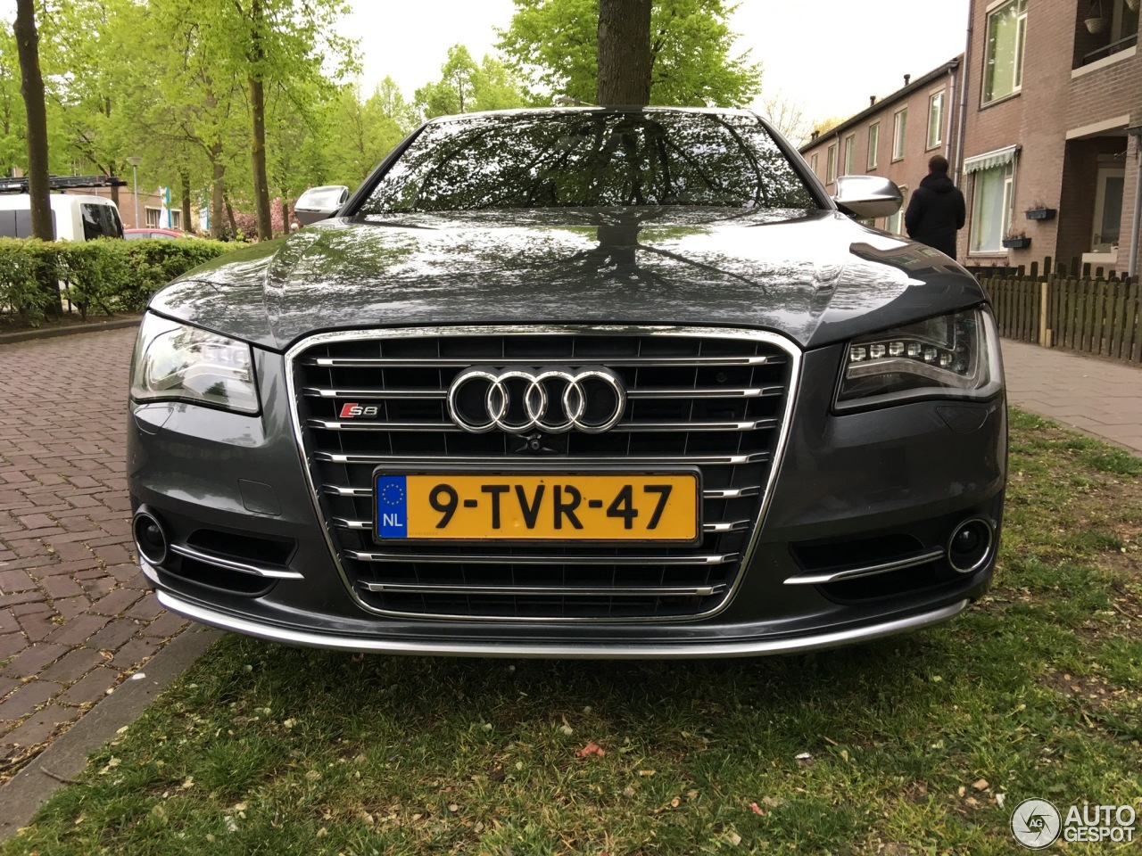 Audi S8 D4