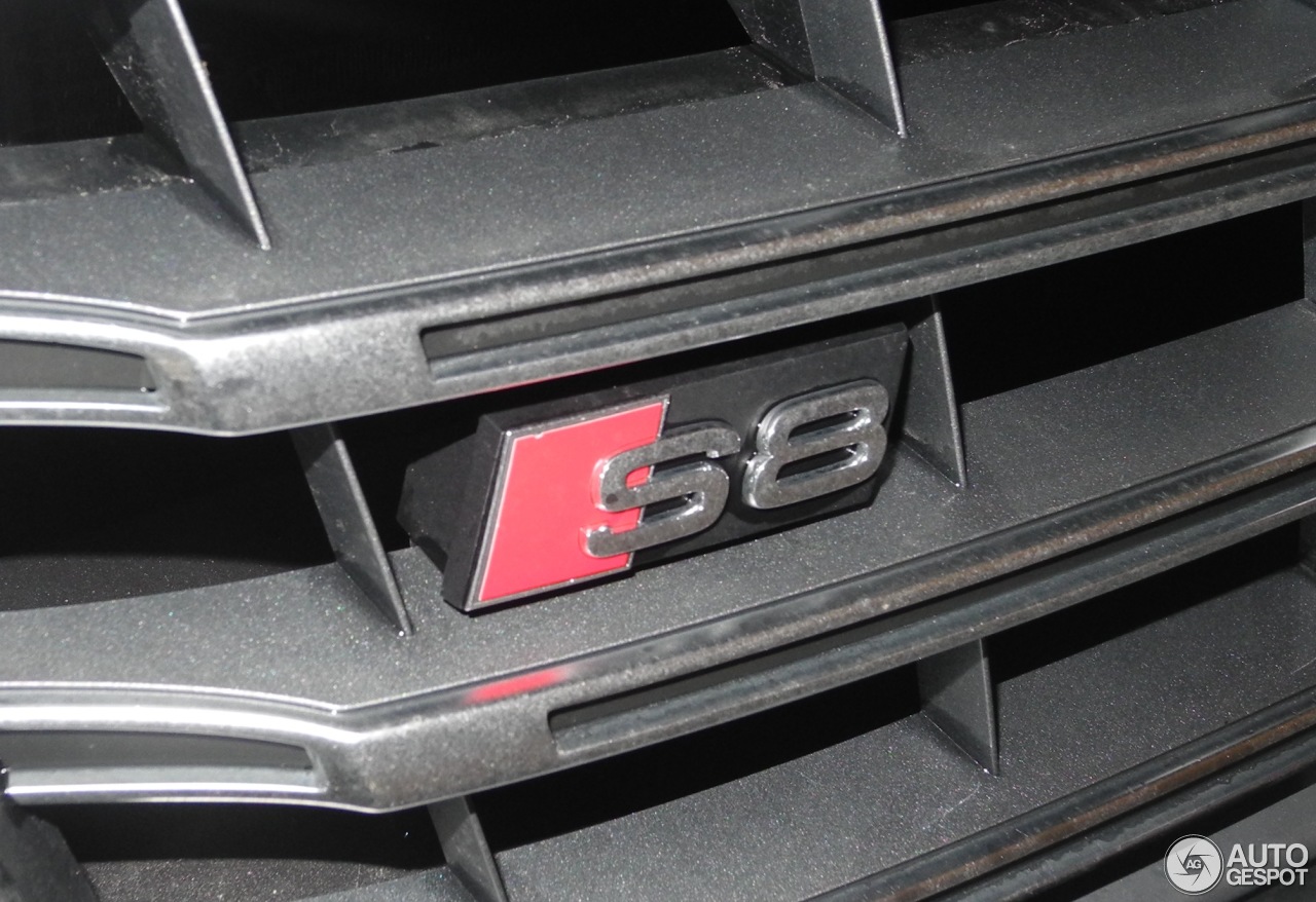 Audi S8 D4