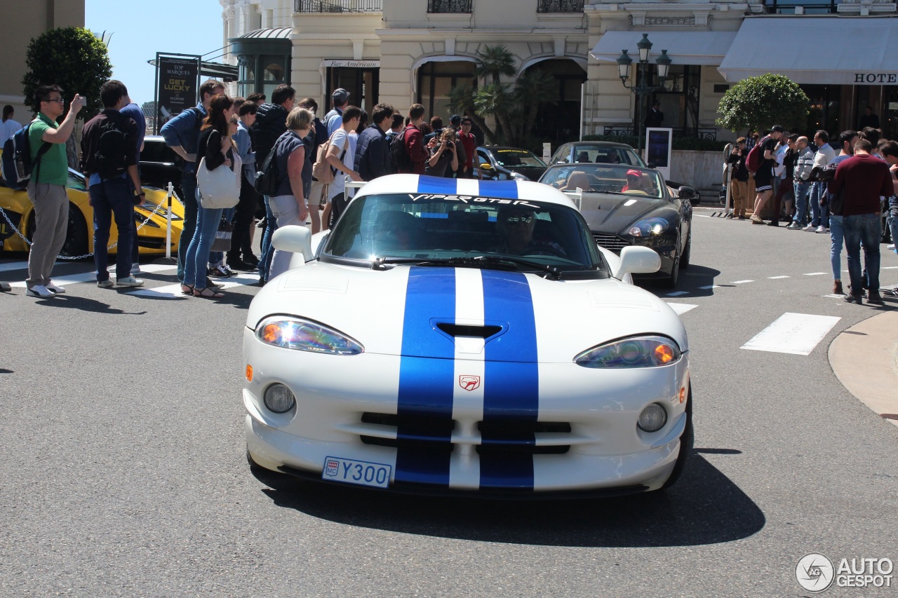 Dodge Viper GTS R