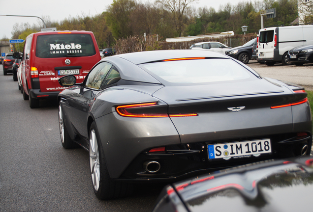 Aston Martin DB11