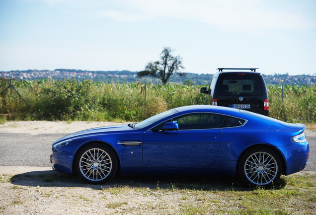 Aston Martin V8 Vantage