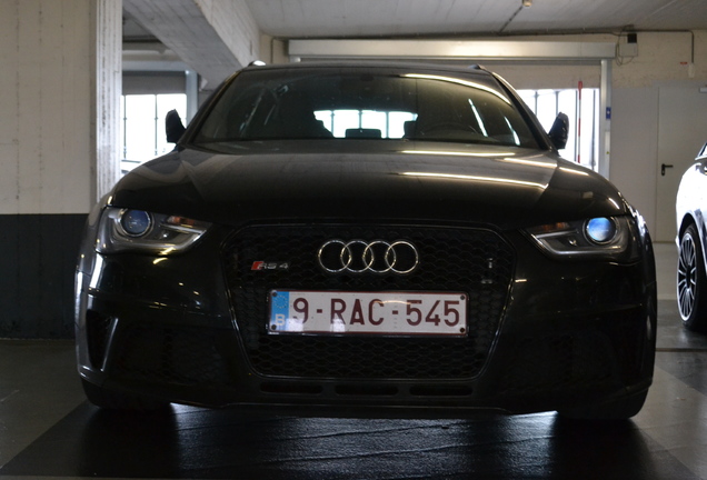 Audi RS4 Avant B8