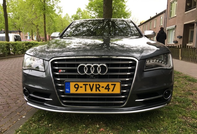 Audi S8 D4