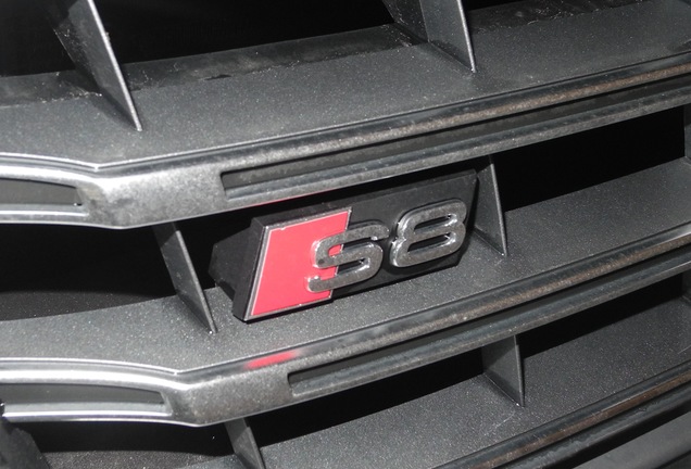 Audi S8 D4